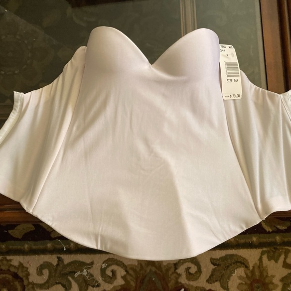 BRAND NEW WEDDING DRESS w/ ACCESSORIES TO MATCH!Originally pd $2,500 for All! - Picture 8 of 14